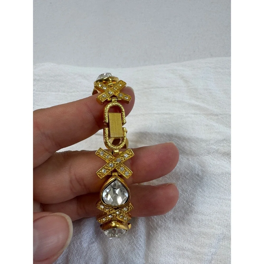 Vintage Reflections Women 7.25in Bracelet Watch Gold Heart Crystal X Links